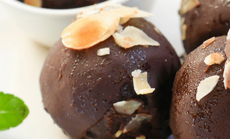 Czekoladowo-migdałowe kulki proteinowe