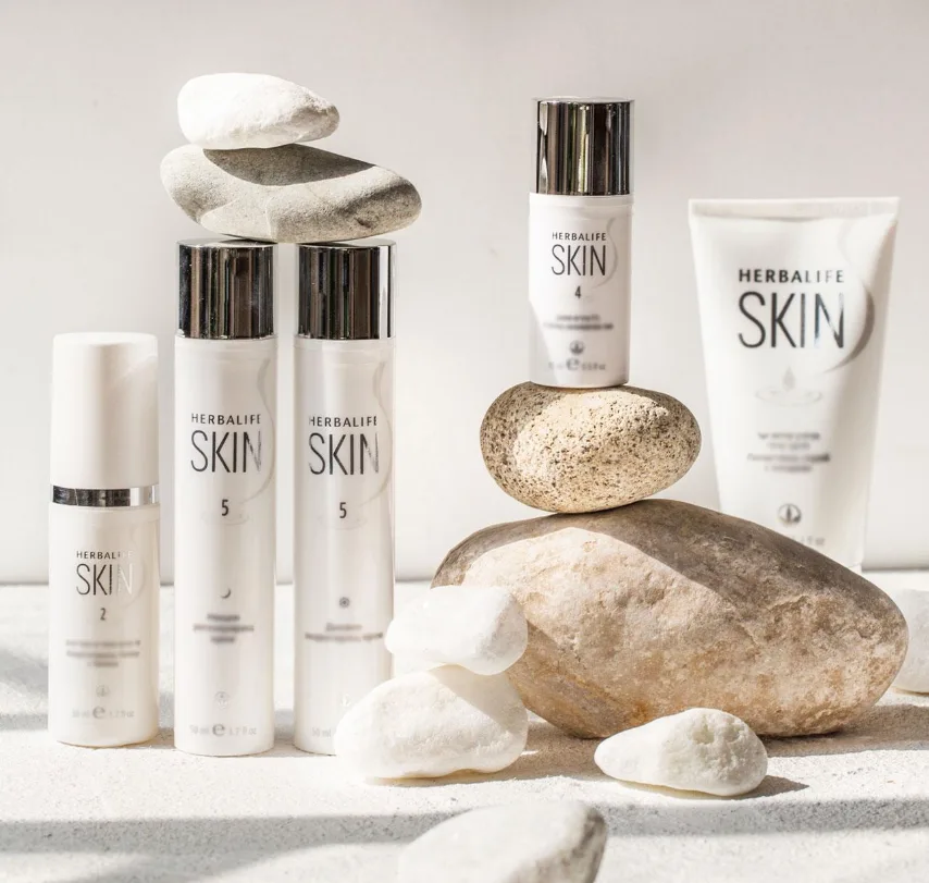 Herbalife SKIN Błyskawicznie wygładzający scrub z jagodami 120 ml